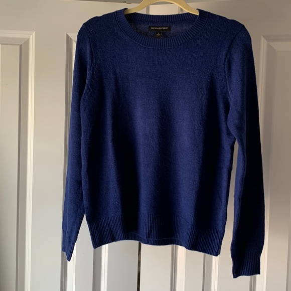 NWT Banana Republic Crew Neck Sweater - Picture 2 of 13
